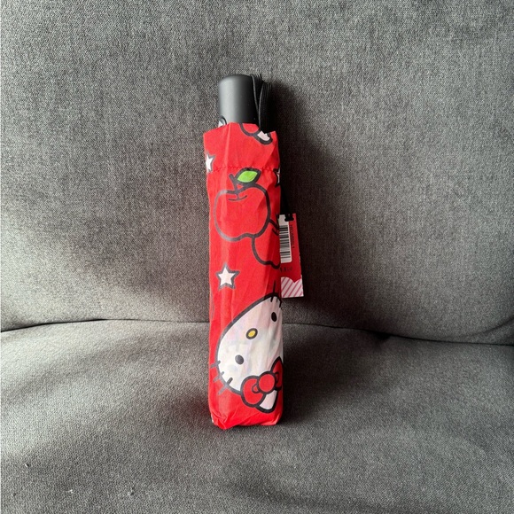 Hello Kitty Umbrella - Picture 1 of 4